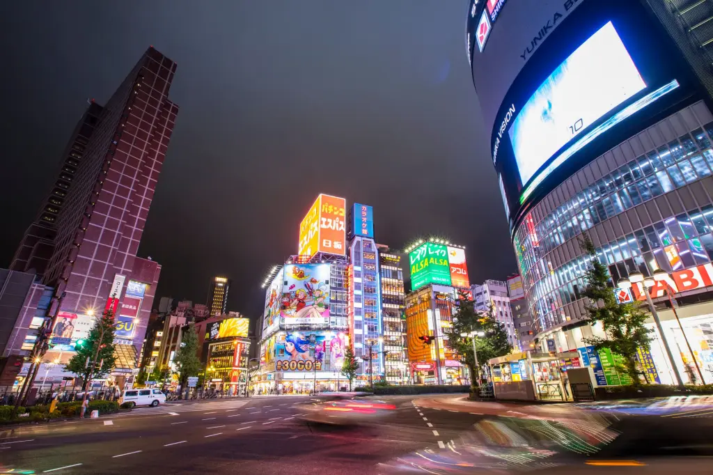 2025年企业级管理软件技术趋势及本地化服务方案对比